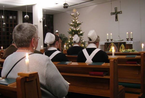 Diakonissenhaus Bethlehem, Karlsruhe -- Weihnachts-Andacht in der Kapelle

hier klicken, um die Dia-Show zu wiederholen